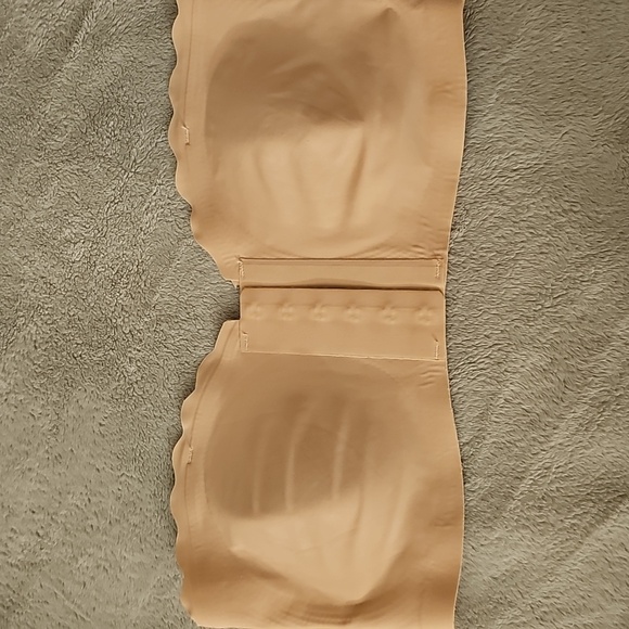 Elegant Strapless Light Tan, Black and Tan Bandeaus - Picture 2 of 4